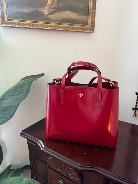 Tory Burch Handbags - Tory Burch Red Patent Tote with Gold Logo
